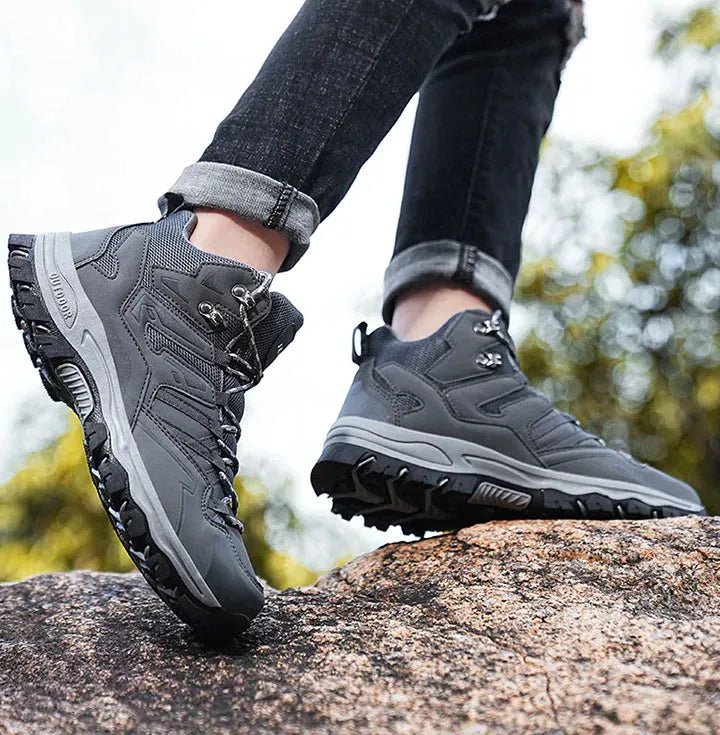 FortisSteps Voyager Hiking Shoes – All-Terrain Comfort & Grip for Outdoor Adventures